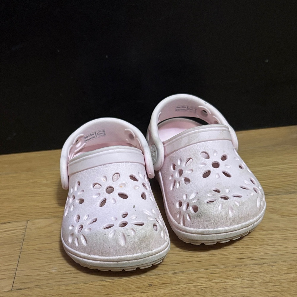 CROCS Kids Light Pink Water Shoes